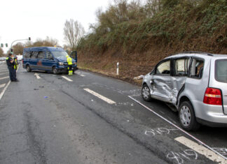 Zwei verletzte Personen bei Verkehrsunfall in Langenhagen Verkehrsunfall
