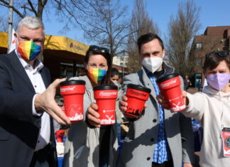 Weg mit den Einwegbechern – Hannoccino-Becher mit Langenhagen-Print sind jetzt da Hannoccino-Becher - Vorstellung in Langenhagen