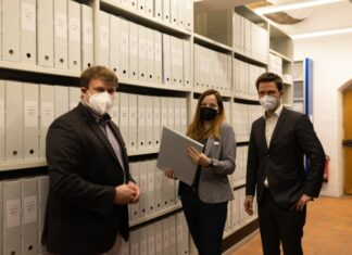 Kommunale Archivpflege: Regionsarchiv unterstützt Kommunen vor Ort Kommunale Archivpflege_Helge Zychlinski_Ute Rasche_Steffen Krach