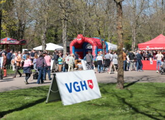 VGH Oktoberfest-Renntag auf der Neuen Bult: Sportliche Spitzenrennen und zünftige Stimmung Renntag auf der Neuen Bult in Langenhagen