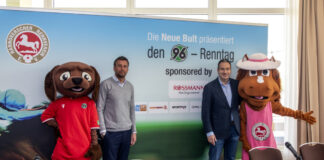 96-Maskottchen EDDI, Cheftrainer von Hannover 96 Christoph Dabrowski (li.), Präsident des Hannoverschen Rennvereins (HRV) Gregor Baum, Maskottchen der Neuen Bult Bultinchen.