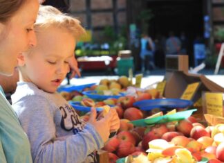 Frühlings-Markttage auf Meyers Hof im Erlebnis-Zoo Hannover Entdecken und Genießen bei den Frühlings-Markttagen auf Meyers Hof.