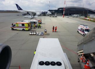 Elf Erkrankte aus Ukraine eingetroffen Patiententransport UKR Abflug Polen