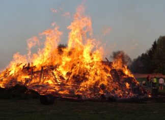 37 Osterfeuer durch die Stadt Hannover genehmigt Osterfeuer