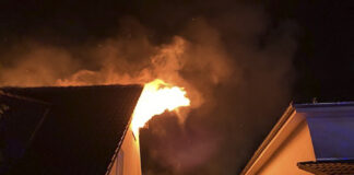 Dachstuhlbrand im Stadtteil Hannover-Davenstedt.