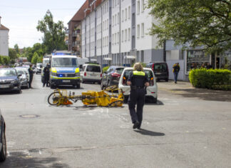 Vahrenwald: 54-Jährige bei Verkehrsunfall lebensgefährlich verletzt Verkehrsunfall lebensgefährlich verletzt. Polizei sucht Unfallzeugen.