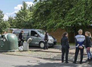 Misburg-Nord: 22-Jähriger legt Säugling im Mülleimer ab 22-Jähriger legt Neugeborenes in Mülltonne ab