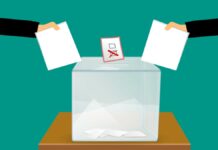 Briefwahlbüro in Langenhagen öffnet am 24. August Grafik: Wahlurne mit 2 Händen, die Wahlzettel einwerfen