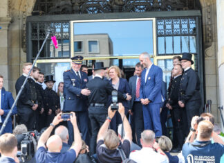 29. Deutscher Feuerwehrtag heute auf dem Trammplatz in Hannover eröffnet 29. Feuerwehrtag-Trammplatz Hannover