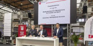 Jahresbilanz für den Brand- und Katastrophenschutz 2021: Mitgliederzahlen steigen weiter - Einsatzzahlen gleichbleibend. Den Bericht hat der Niedersächsische Minister für Inneres und Sport, Boris Pistorius, heute (22.06.2022) im Rahmen der INTERSCHUTZ 2022 vorgestellt.