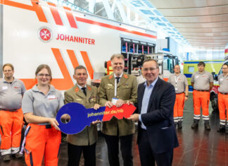 Innenminister Pistorius stellt Gerätewagen Sanität in Dienst Innenminister Pistorius stellt Gerätewagen Sanität in Dienst.