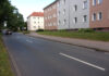 Im Zuge der Wegeerneuerung beseitigt die Stadt auch die Schäden, die sich auf der nördlichen Seite der Goshorner Straße insbesondere im Bordsteinbereich gebildet haben.