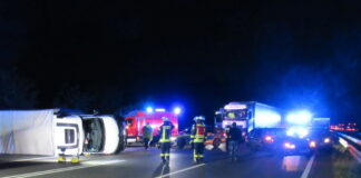 Mehrere Verletzte nach Verkehrsunfall auf der A2 bei Raststätte Garbsen