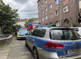 Hannover-Limmer: 57-Jährige mit Stichverletzungen tot in Wohnung aufgefunden Hannover-Limmer: 57-Jährige mit Stichverletzungen in Wohnung aufgefunden