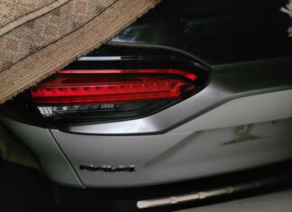 Polizei Hannover findet drei in Frankreich gestohlene Pkw in abgestellten Überseecontainern in Badenstedt RAV 4 im Detail