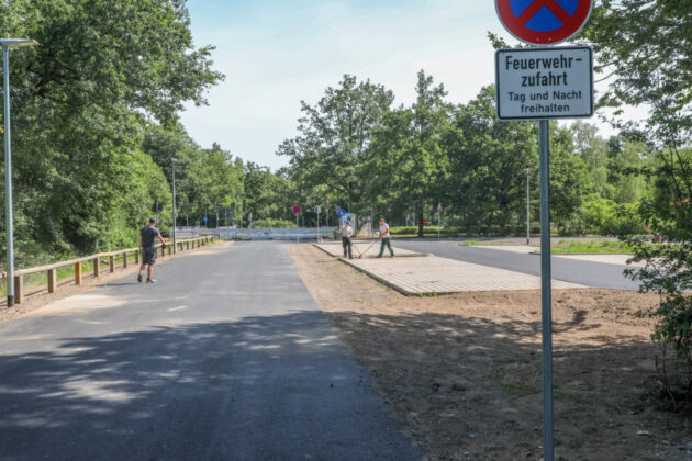 Parkplatzzufahrt am Silbersee in Langenhagen