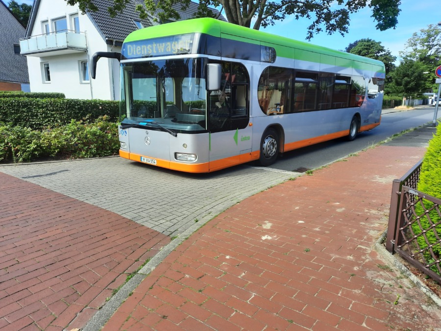 Busbefahrung Robert-Koch-Straße in Langenhagen.
