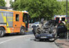 Pkw landet in Hannover-Südstadt nach Kollision auf dem Dach - zwei Leichtverletzte