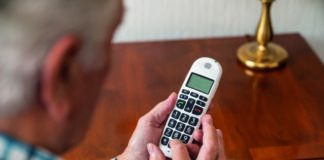 Senioren am Telefon