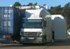 Die eingesetzte vollmobile Röntgenanlage (VMR) ist eine von bundesweit drei Anlagen und beim Hauptzollamt Köln stationiert. Das Röntgengerät auf Basis eines Mercedes Actros ist in der Lage, einen Sattelzug innerhalb einer Minute komplett zu röntgen.
