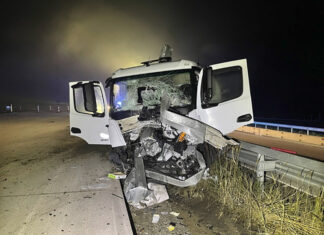 Tanklastzug verunglückt auf A7 Tanklastzug verunglückt auf A7.