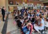 Kultusminister Grant Hendrik Tonne würdigt das Engagement der Grundschule Fuhsestraße.