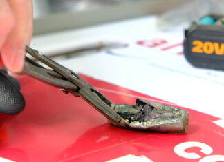 „Keine Akkus einwerfen“ – aha warnt vor falscher Batterieentsorgung an Weihnachten aha, Batterien und Akkus