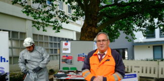aha, Batterien und Akkus