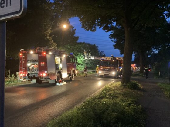 Feuerwehren aus Groß Munzel und Barsinghausen retten Mann aus misslicher Lage