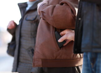 Weihnachtsmärkte: Hochsaison für Taschendiebe Geldbörsel Diebstahl