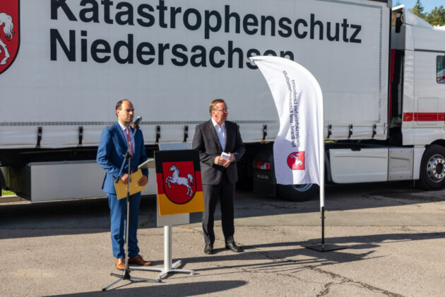 Celle – Scheuen: Übergabe von Einsatzfahrzeugen für den Katastrophenschutz