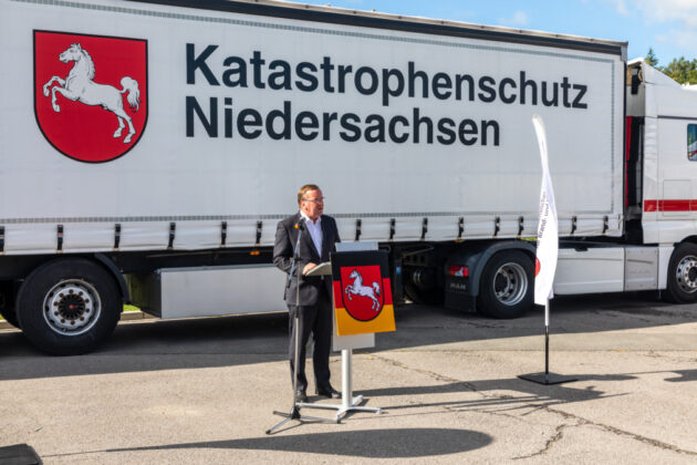 Celle – Scheuen: Übergabe von Einsatzfahrzeugen für den Katastrophenschutz