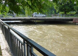 Verdeutlichung von Hochwassergefahren an der Leine Überschwemmungsgebiete