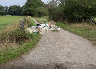 Farbeimer, Lacke und Tapetenreste – Wilder Müll in Engelbostel Wilder Müll Engelbostel