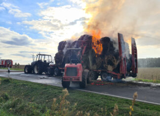 Feuerwehr Lehrte – Drei Einsätze in 70 Minuten Strohballen brennen auf Traktorgespann.