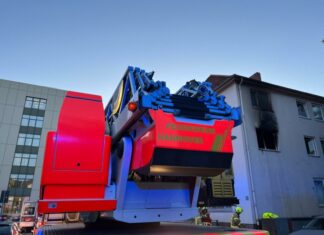 Zimmerbrand in Hannover-Südstadt - Feuerwehreinsatz