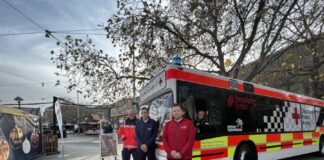 DRK-Impfbus auf dem Weihnachtsmarkt