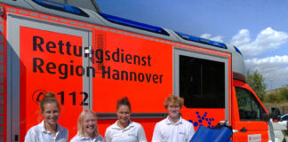 Zwei Zwillingspärchen engagieren sich im Bundesfreiwilligendienst bei den Johannitern in Langenhagen.