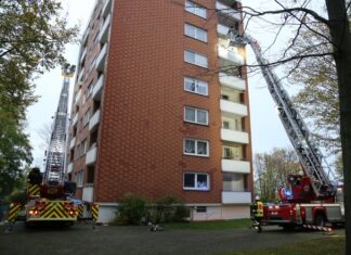 Wohnungsbrand: Flammen schlagen aus sechster Etage Wohnungsbrand in Barsinghausen