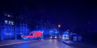 Langenhagener Feuerwehr beim Einsatz am Sollingweg wegen einer Fettexplosion.