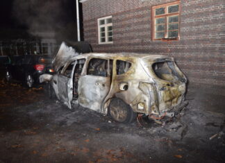 Hannover-List: Gestohlener Pkw in Brand gesteckt In Brand gesteckter PKW