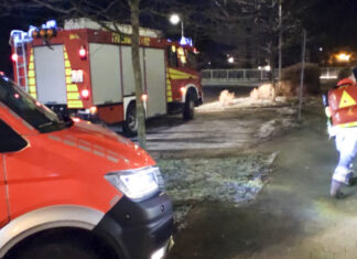 Feuerwehreinsatz: Zweimal hilflose Personen befreit Feuerwehreinsatz: Zweimal hilflose Personen befreit.