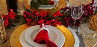 Gedeckter Weihnachtstisch - Esstisch