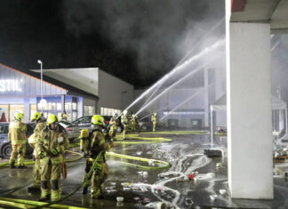 Hannover-Wülfel: Großbrand im Einkaufszentrum Brand Einkaufszentrum Wülfel