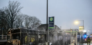 Gelenkbus der ÜSTRA in Hannover im Vollbrand