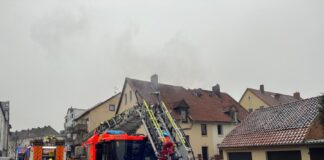 Dachstuhlbrand in Stöcken verursacht hohen Sachschaden