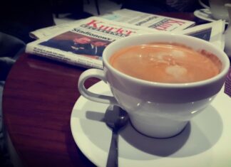 win e.V. lädt heute zum Winter – Treff ein Kaffeetasse mit Kaffee