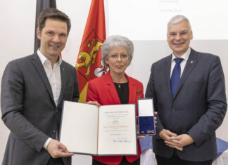 Elke Zach erhält Verdienstmedaille des Verdienstordens der Bundesrepublik Deutschland Elke Zach erhält Verdienstmedaille des Verdienstordens der Bundesrepublik Deutschland