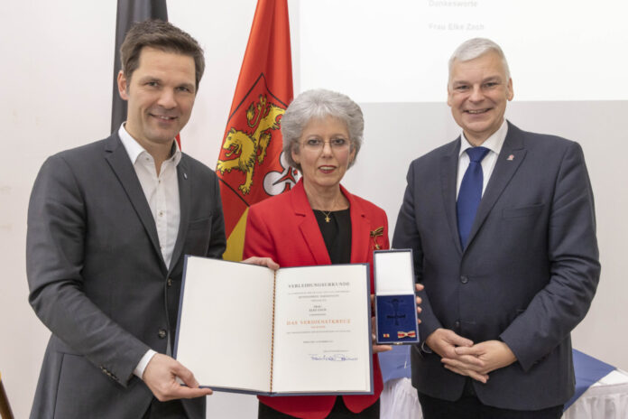 Elke Zach erhält Verdienstmedaille des Verdienstordens der Bundesrepublik Deutschland