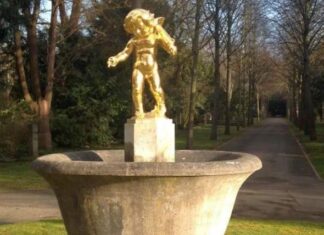 Zeugenaufruf: Unbekannte entwenden Engelsfigur vom Stadtfriedhof Engesohde Unbekannte entwenden Engelsfigur vom Stadtfriedhof Engesohde.